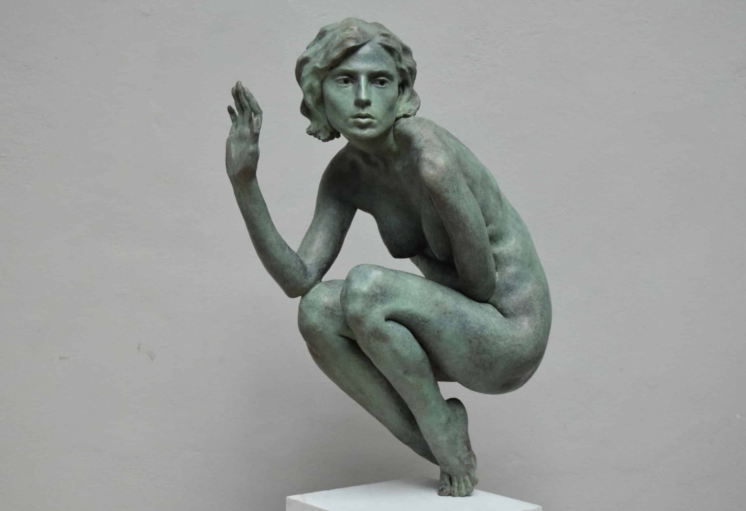 Jana Büttner, Trapped, Bronze, 3/4 life size, 2021