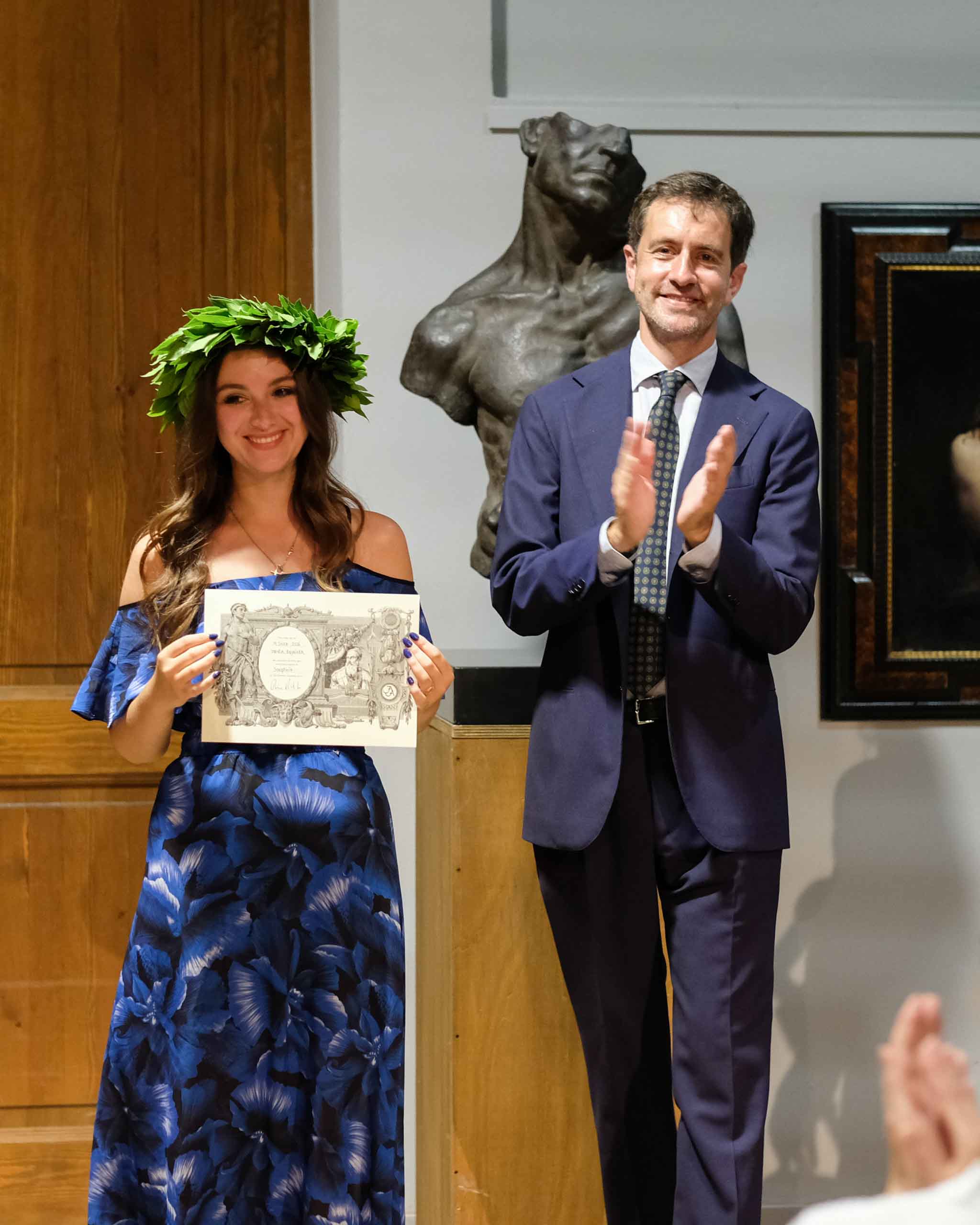 Dorota Bojarska receives their diploma