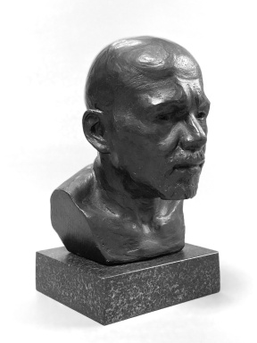 Anna Lee Hoelzle, Godfrey, Bronze, H13 x W10 x D10 cm, 2019 Anna Lee Hoelzle, Godfrey, Bronze, H13 x W10 x D10 cm, 2019