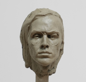 Georgina Mills, I look at and through you, Finished clay, 25x17x17 cm, 2020 Georgina Mills, I look at and through you, Finished clay, 25x17x17 cm, 2020