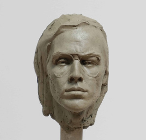 Georgina Mills, I look at and through you, Finished clay, 25x17x17 cm, 2020 Georgina Mills, I look at and through you, Finished clay, 25x17x17 cm, 2020