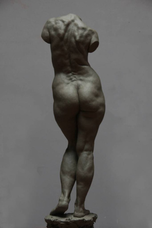 Mitch Shea, "Neo Astarte", 3/4 Life-size, Resin, €4.500 Mitch Shea, "Neo Astarte", 3/4 Life-size, Resin, €4.500