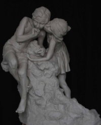 "El beso", Resin, H120 x W130 x D65 cm, 2019 Silvia Juez Linares, "El beso", Resin, H120 x W130 x D65 cm, 2019