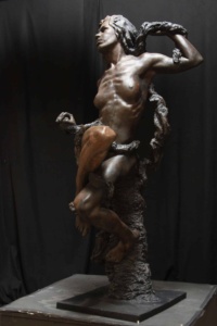 "Poder", Resin, H82 x W188 x D74 cm, 2018 - 2 Silvia Juez Linares, "Poder", Resin, H82 x W188 x D74 cm, 2018 - 2